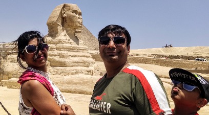 Pyramids and Museum Day Tour